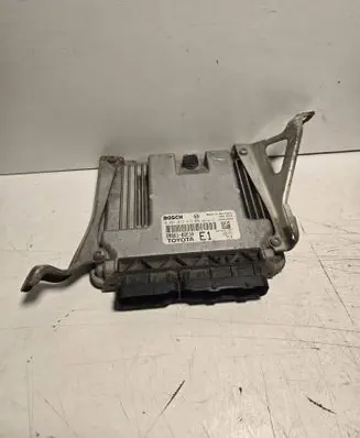 Toyota Auris 150 Engine control unit/module 1039S16056 8966102E10 0281013413