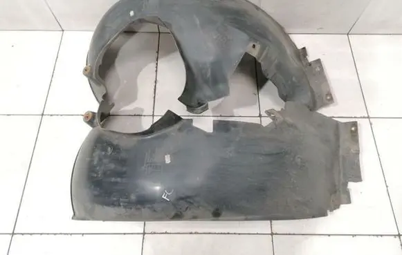 Porsche Boxster 987 Front wheel arch liner splash guards 98750420300 98750420400