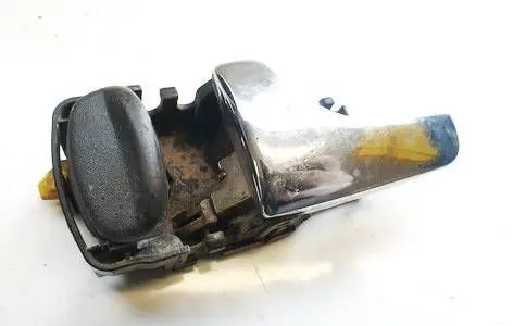 Nissan Terrano Front door interior handle 