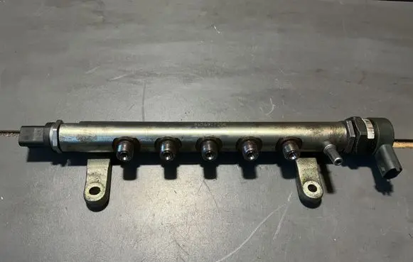 Peugeot 407 Fuel main line pipe 9656917280