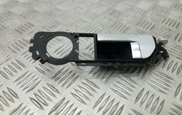 Volkswagen Touareg I Rear door interior handle 7L6837113