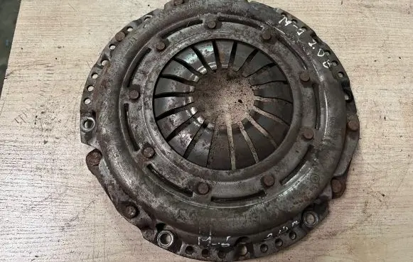 Mazda 5 Pressure plate 