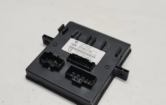 Audi A6 S6 C6 4F Light module LCM 4F0907279B 4F0910279B
