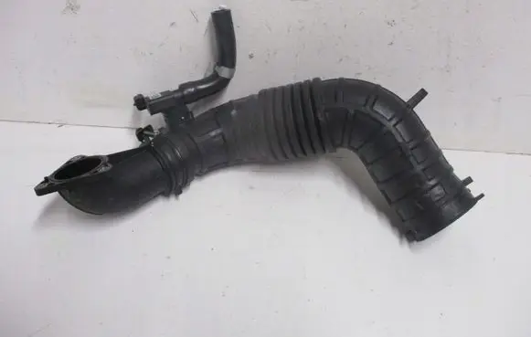 KIA Ceed Air intake duct part 28130J7950