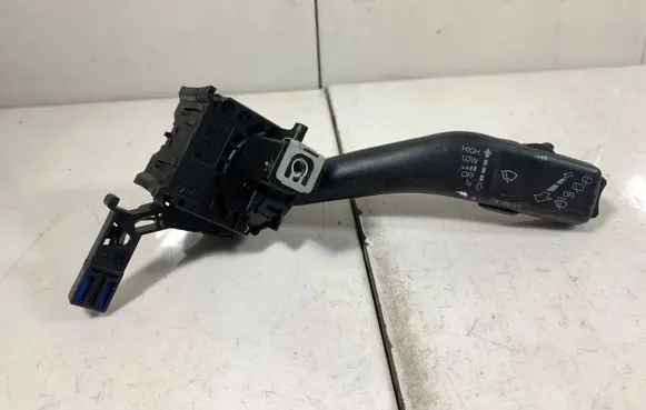 Skoda Octavia Mk2 (1Z) Wiper control stalk 1K0953519J