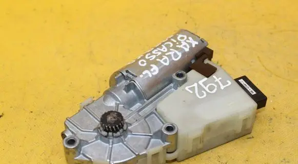 Sunroof motor/actuator