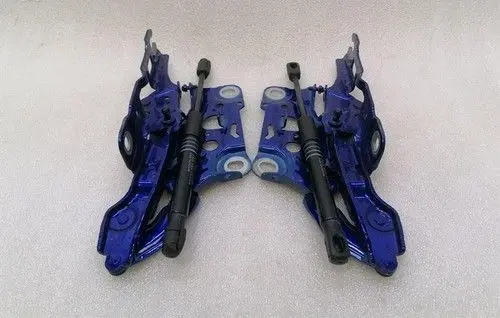 BMW M5 F90 Engine bonnet/hood hinges 7347408