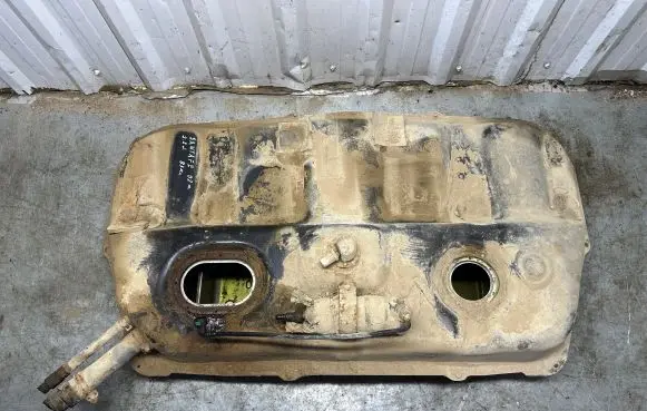Hyundai Santa Fe Fuel tank 