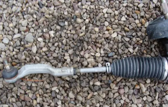 Renault Clio IV Steering tie rod 