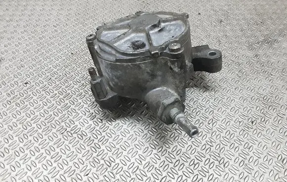 Peugeot 407 Vacuum pump D1651C2