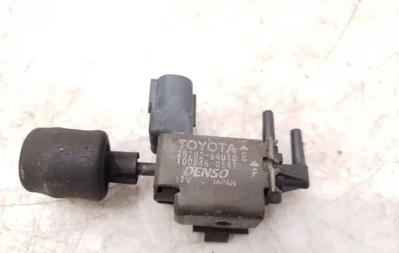 Toyota Avensis T220 Turbo solenoid valve 2570264010 1008460541