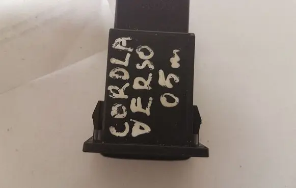 Toyota Avensis T250 Traction control (ASR) switch TR8801