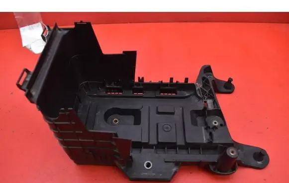 Volkswagen PASSAT CC Battery box tray 1K0915333