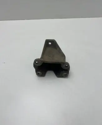 Skoda Superb B5 (3U) Gearbox mounting bracket 8D0399113AB