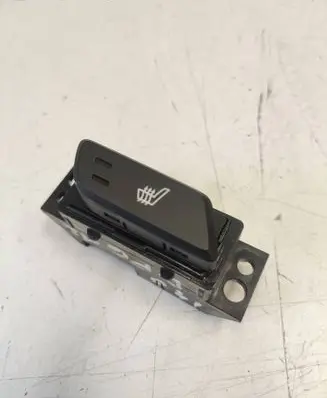 Hyundai i40 Seat heating switch 39R2011200 20111021