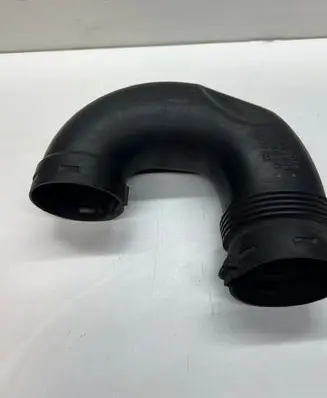 Volkswagen PASSAT B6 Air intake hose/pipe 1K0129618AT