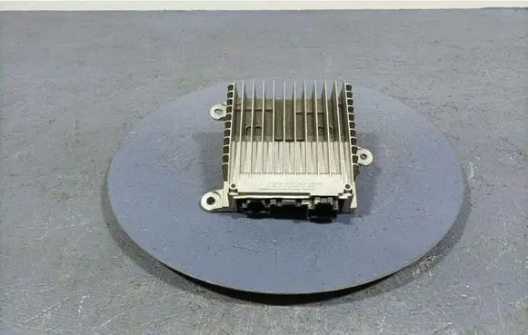 Opel Ampera Sound amplifier 20760438