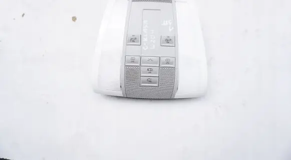 Mercedes-Benz C W204 Boot/trunk interior light LAMPKAOWIETLENIA