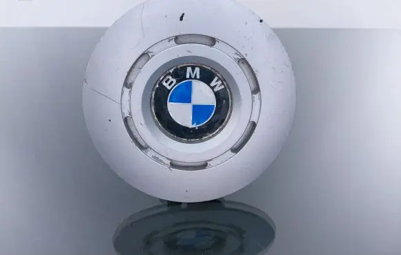 BMW 5 E60 E61 Original wheel cap 36131181897