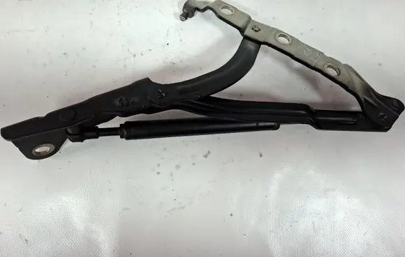 Volvo S40 Tailgate/trunk/boot hinge 30716249