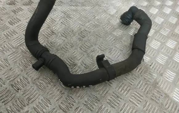 Volkswagen PASSAT B7 Engine coolant pipe/hose 3AA122051A