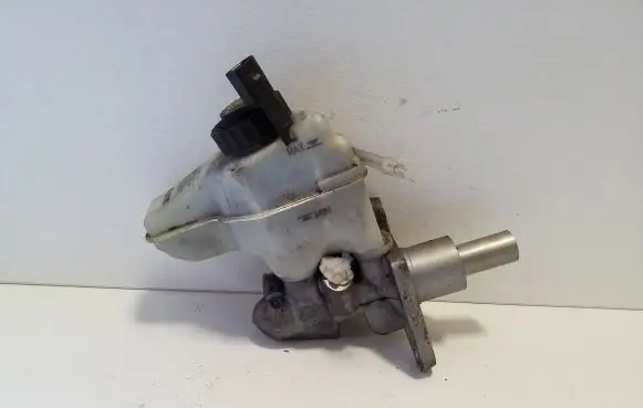Volkswagen Eos Master brake cylinder 1K2611301C