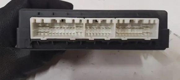KIA Sorento Door central lock control unit/module 954113E850 10R020746