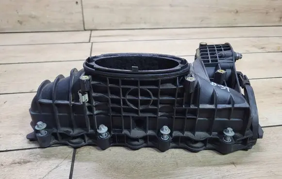 Mercedes-Benz B W246 W242 Intake manifold A6510900037