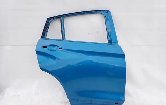 BMW X4 F26 Rear door