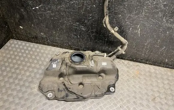 Lexus LBX Fuel tank 7710052870
