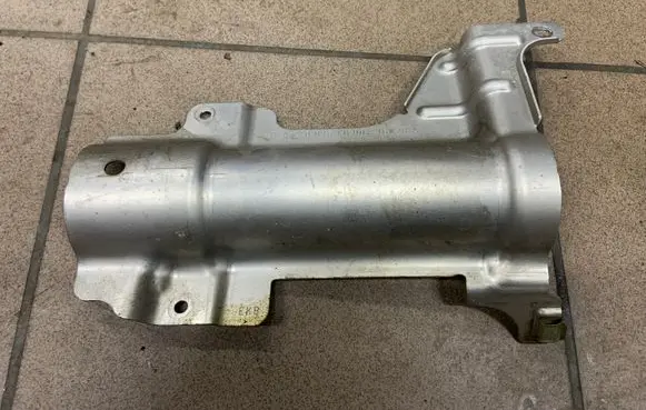 Mercedes-Benz GLA W156 Other engine bay part A2700164600