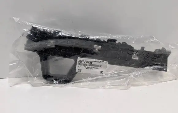 Rear bumper mounting bracket