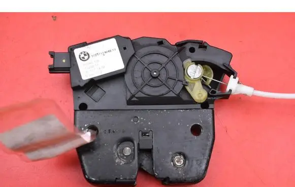 BMW 7 F01 F02 F03 F04 Tailgate/trunk/boot lock/catch/latch 986945