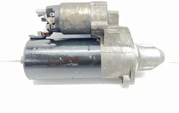Mercedes-Benz E W211 Starter motor A0061514401