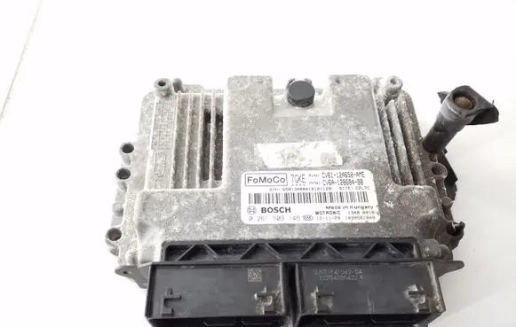 Ford Focus Engine control unit/module CV6112A650AME