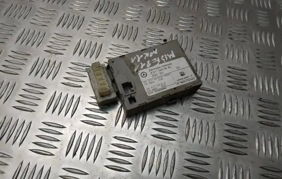 Mercedes-Benz E W211 Gateway control module A2115408545