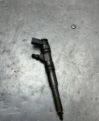 BMW 5 E60 E61 Fuel injector 7794652 73110212
