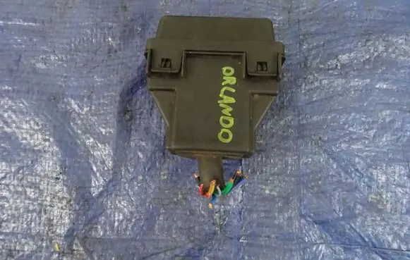 Chevrolet Orlando Relay mounting block 