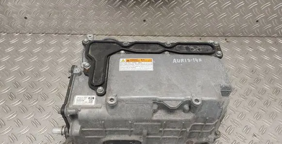 Toyota Auris E180 Voltage converter inverter G920047190