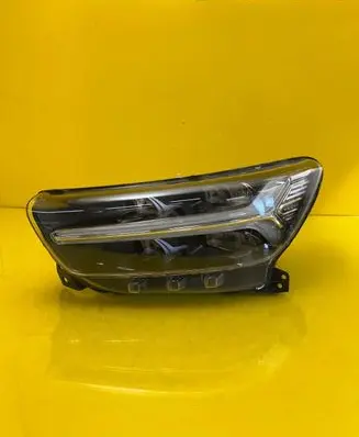 Volvo XC40 Headlight/headlamp 31655635