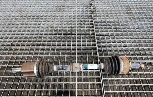 Honda HR-V Front driveshaft 44306-T8P-T03043 44306-T8P-T030