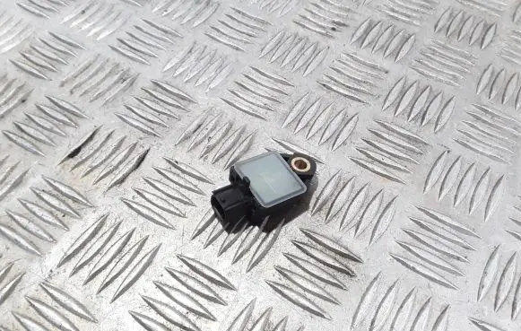 KIA Ceed Airbag deployment crash/impact sensor 95920A6000