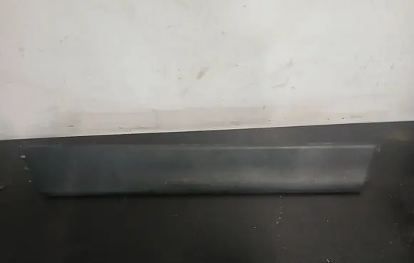 Volvo V70 Front sill trim cover 31250823