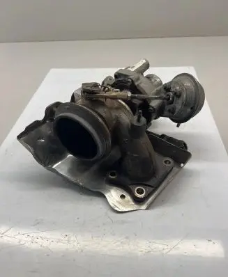 Peugeot 5008 II Turbo 7073111 8303462