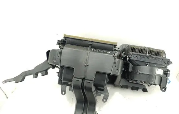 Chrysler Pacifica Interior heater climate box assembly 68216209AK HD595004 29900031670