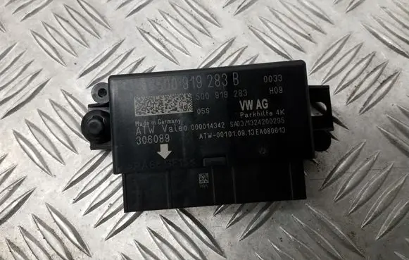 Skoda Octavia Mk3 (5E) Parking PDC control unit/module 5Q0919283B