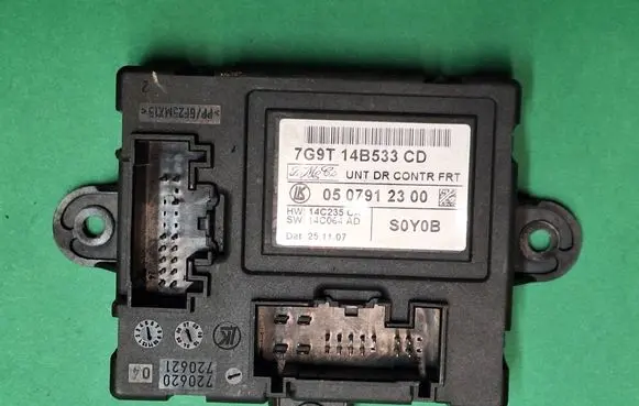Ford Mondeo MK IV Door control unit/module 7G9T14B533CD 0507912300 14C235CA