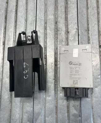 BMW 5 G30 G31 G38 Steering rack control module 6885215 6865267