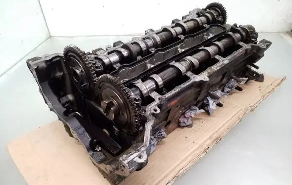Mercedes-Benz A W169 Engine head R6400162201