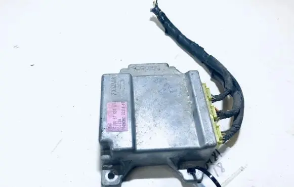 Mazda Premacy Airbag control unit/module c10057k30a 0j12a